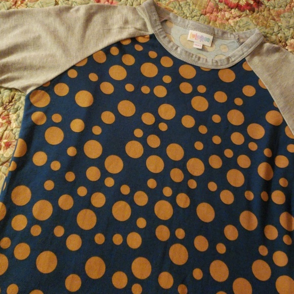 🍂3 for $15! Lula roe 3/4 sleeve polka dot randy tee - Picture 3 of 3